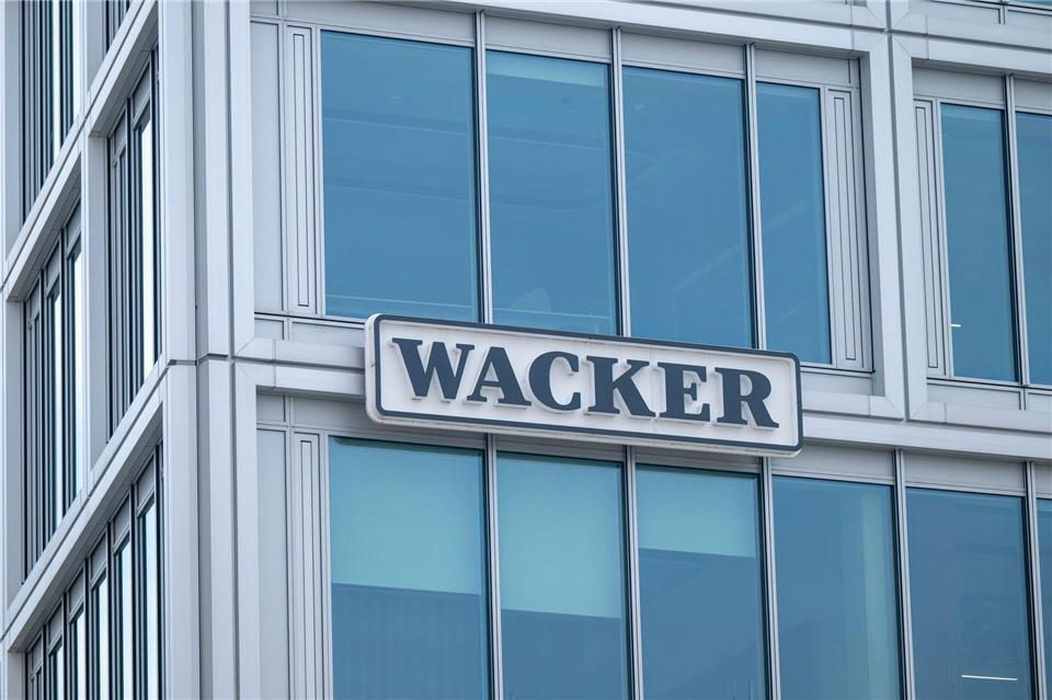 Wacker Chemie bekommt die Flaute zu spüren. (Archivbild)Peter Kneffel/dpa