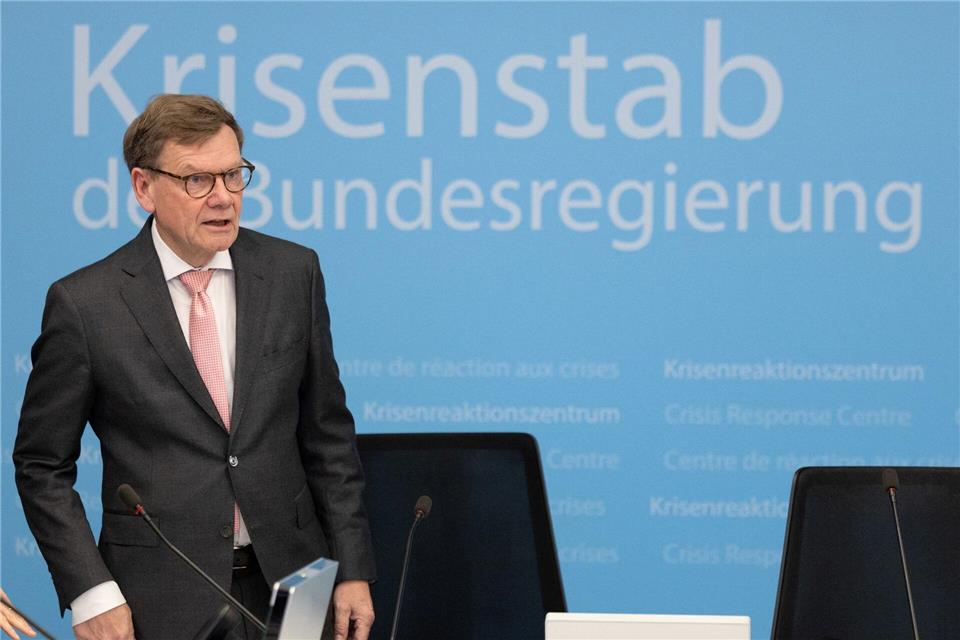 Wadephul bei der Sichtung des Krisenstabes der Bundesregierung im Auswärtigen Amt.Axel Schmidt/Reuters Pool/dpa