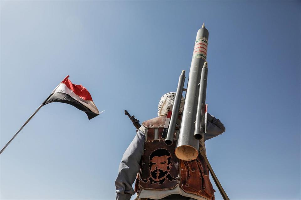 Während des Gaza-Kriegs feuerten die Huthi aus Solidarität mit der Hamas Raketen nach Israel. (Archivbild)Osamah Yahya/dpa