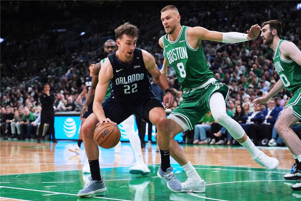 Wagner mühte sich, aber Boston war zu stark.Charles Krupa/AP/dpa