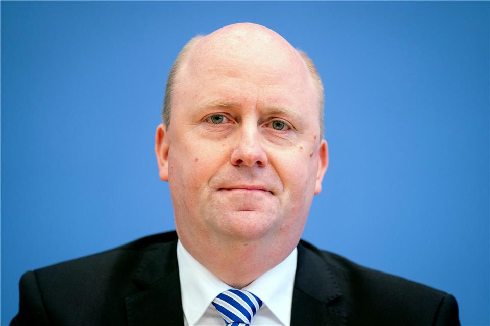 „Wahlen sind der Kern unserer Demokratie, daher liegt ein reibungsloser Ablauf im Interesse aller“, argumentiert der Hessische Rechnungshof mit Präsident Uwe Becker. (Archivfoto)Kay Nietfeld/dpa