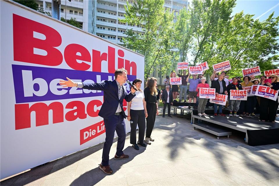 Wahlplakate sind in Berlin bald in der ganzen Stadt zu sehen. (Archivbild)  Sebastian Christoph Gollnow/dpa