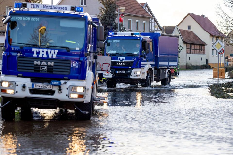 Wanderaktion zugunsten von Technischem Hilfswerk, Feuerwehren und Rettungskräften geplant. (Symbolbild)Christoph Reichwein/dpa