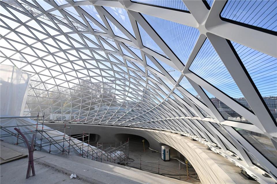 Wann Fahrgäste den neuen Tiefbahnhof in der Stuttgarter Innenstadt nutzen können, ist derzeit völlig unklar. (Archivbild)Bernd Weißbrod/dpa