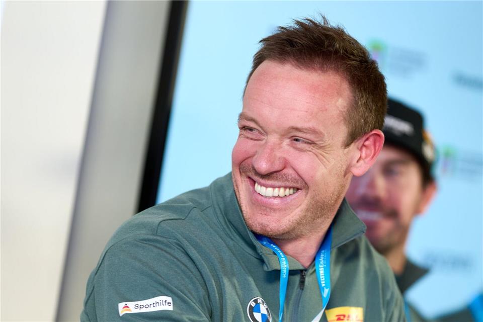 Wann verrät Olympiasieger Felix Loch seine Zukunftspläne?Bernd Thissen/dpa