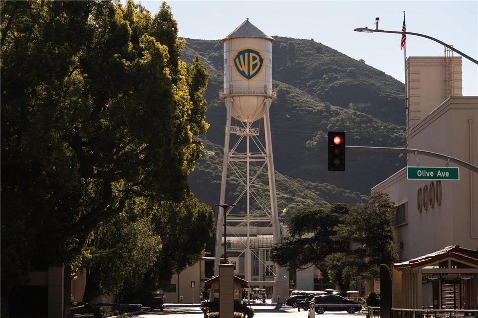 Warner Bros. ist ein Hollywood-Urgestein. (Archivbild)Jae C. Hong/AP/dpa