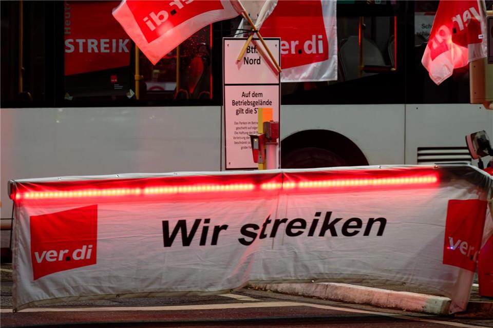 Warnstreik auch bei den Kölner Verkehrs-Betrieben KVB.Henning Kaiser/dpa