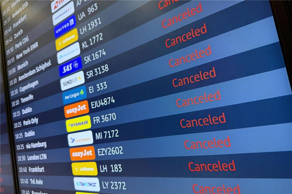 Warnstreik legt Flugbetrieb am BER lahmJulian Degler/dpa