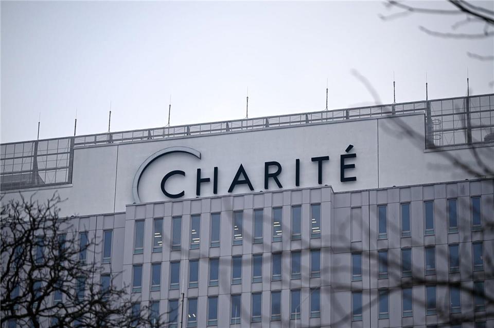 Warnt vor gefälschter Werbung: Die Charité in Berlin. (Archivbild)Lilli Förter/dpa
