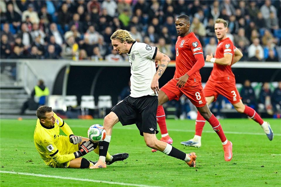 Leichter Sieg nach Rolle rückwärts: DFB-Team jetzt Spitze Wartet weiter auf sein erstes Tor im DFB-Trikot: Nick Woltemade.Uwe Anspach/dpa