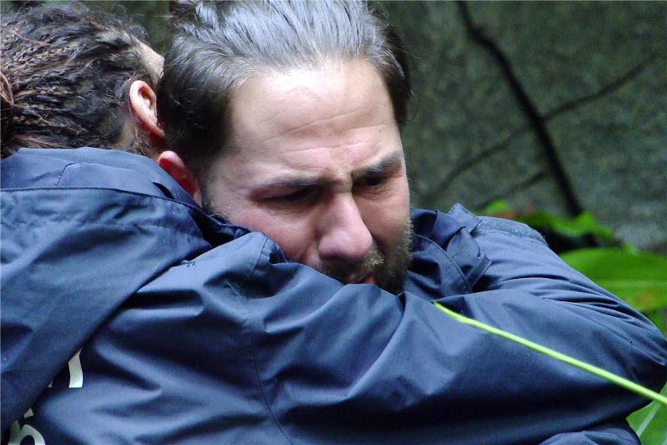 Warum haben so wenige Zuschauer für ihn angerufen? Lilly Becker gibt sich Mühe, den zweifelnden Maurice Dziwak zu trösten.--/RTL/dpa