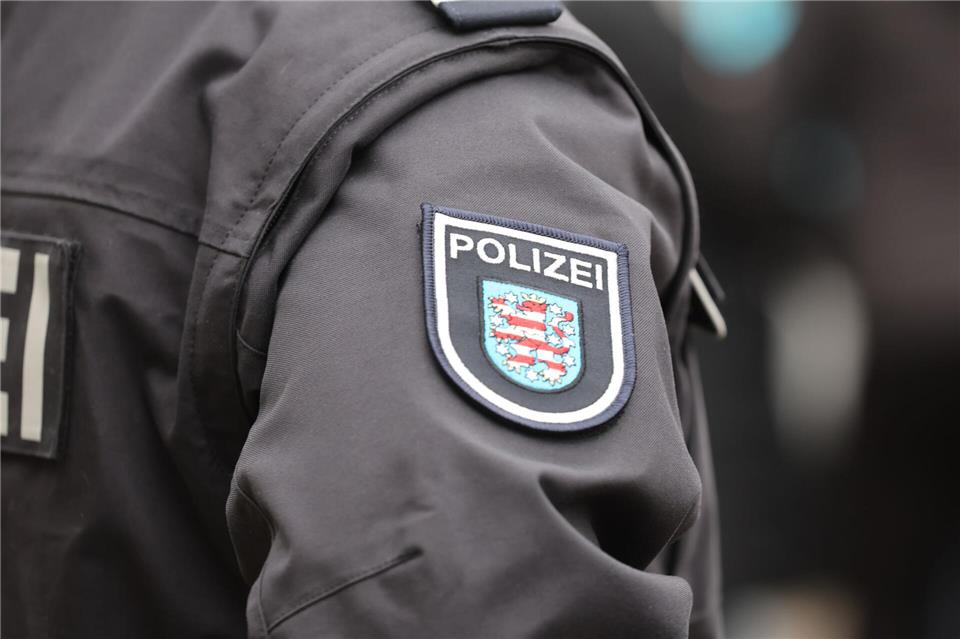 Was darf, was soll die Polizei? In Thüringen, Sachsen und Brandenburg stehen Reformen der Polizeigesetze an. (Symbolbild)Bodo Schackow/dpa