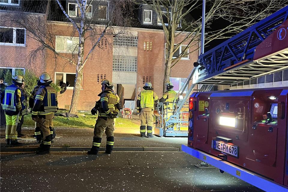 Was die Explosion in dem Wohnhaus in Meerbusch auslöste, ist weiterhin unklar.-/Freiwillige Feuerwehr Meerbusch/dpa