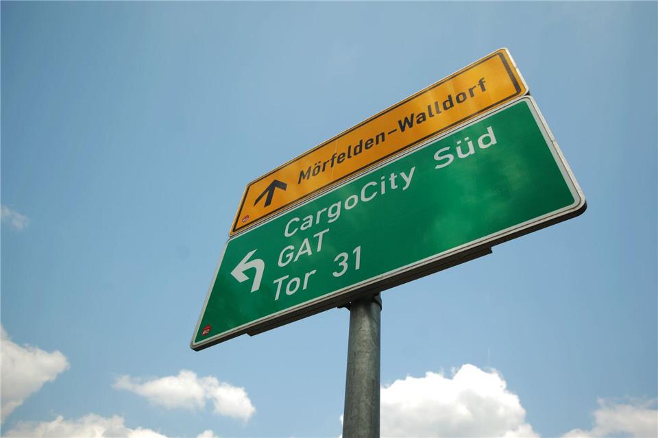 Was genau am frühen Samstagmorgen in der Cargo City Süd passierte, ist noch nicht klar. (Archivfoto)picture alliance / dpa