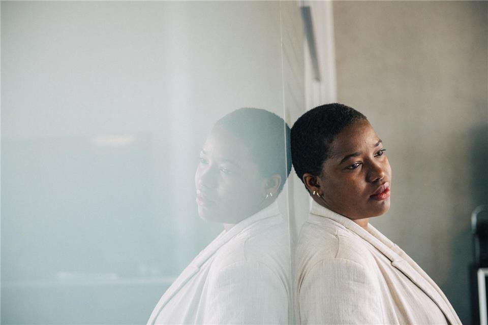 Was ist mit meinem Körper los? Die Symptome von PCOS können sich von Frau zu Frau stark unterscheiden. picture alliance / dpa-tmn