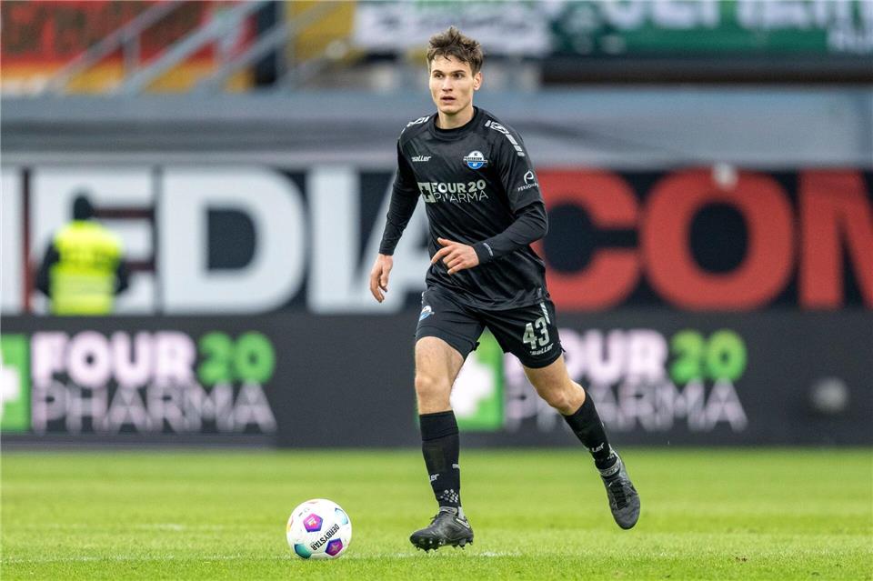 Wechsels nach Duisburg: Paderborns Abwehrspieler Martin Ens.David Inderlied/dpa