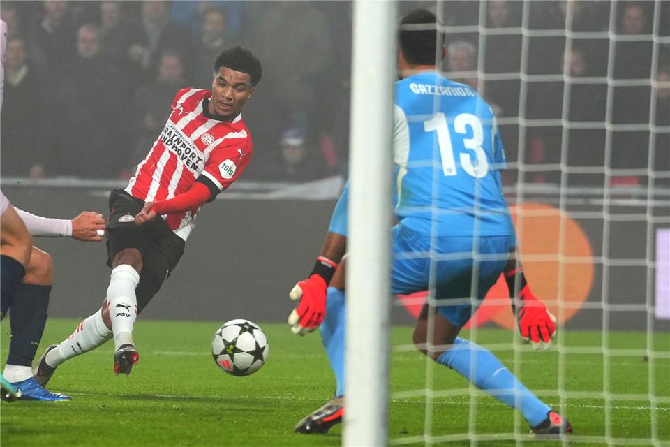 Nach Wirtz-Abschied: Leverkusen holt Ex-Münchner Tillman Wechselt zu Bayer Leverkusen: Malik Tillman (l.).Peter Dejong/AP/dpa