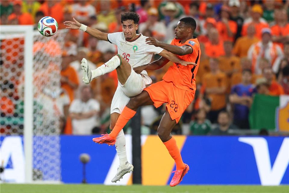 Wechselt zu Real: Denzel Dumfries. (Archivbild)Addison Simmons/AP/dpa