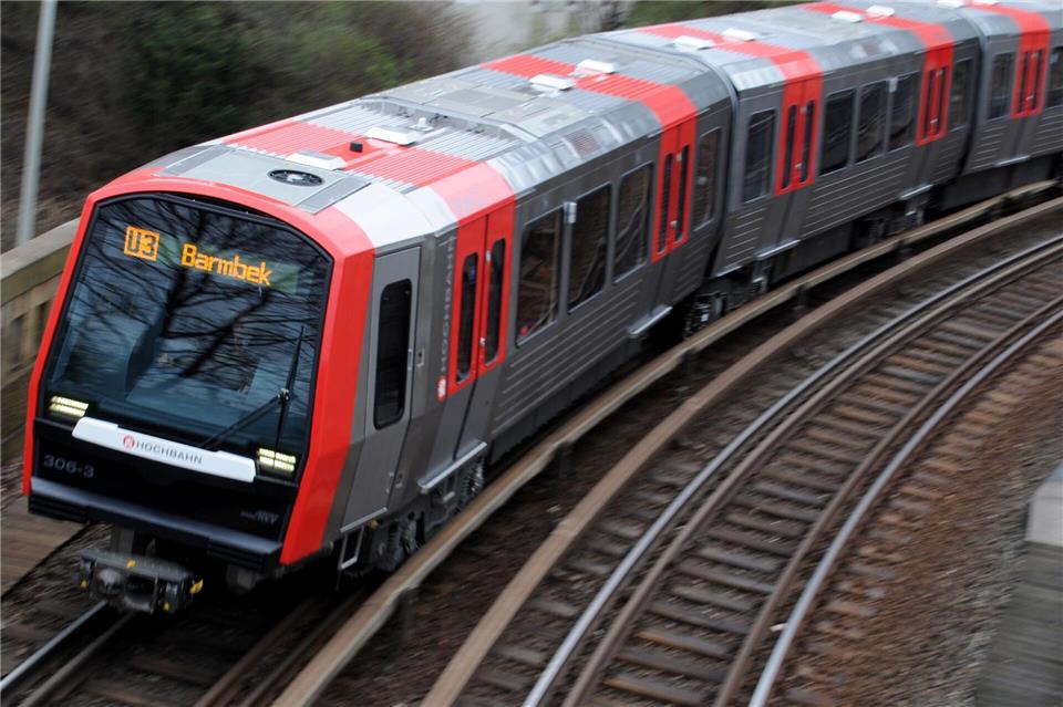 Wegen Bauarbeiten ist die U-Bahn-Linie U3 am Wochenende zwischen Barmbek und Berliner Tor gesperrt. (Archivbild)Angelika Warmuth/dpa