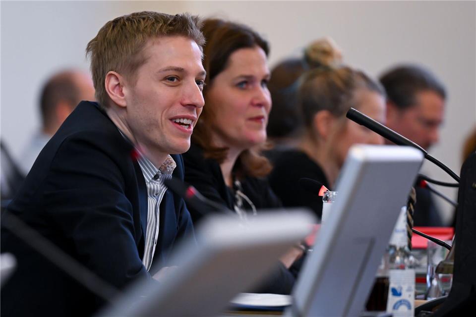 Wegen Reiters Erkrankung führt der designierte Oberbürgermeister Dominik Krause (Grüne) bereits die Amtsgeschäfte. (Archivbild)Sven Hoppe/dpa