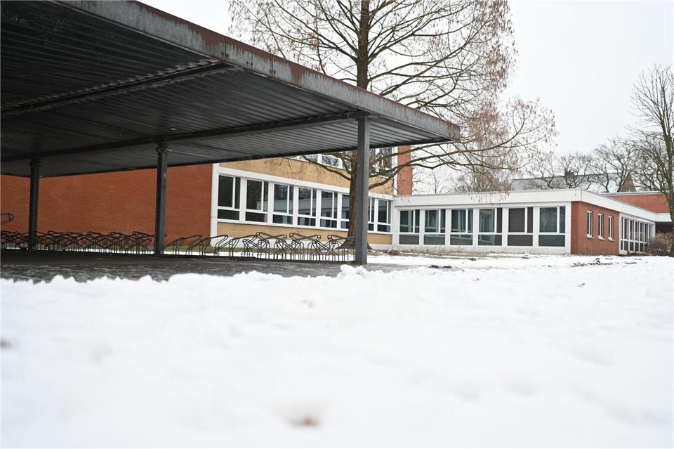 Wegen der Glätte blieben viele Schulen zu.Lars Penning/dpa