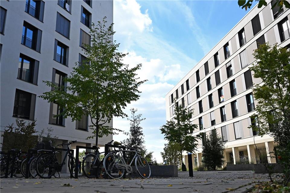 Wegen der hohen Nachfrage vermitteln Studierendenwerke nach eigenen Angaben auch Privatzimmer und WGs. (Symbolbild)Michael Brandt/dpa