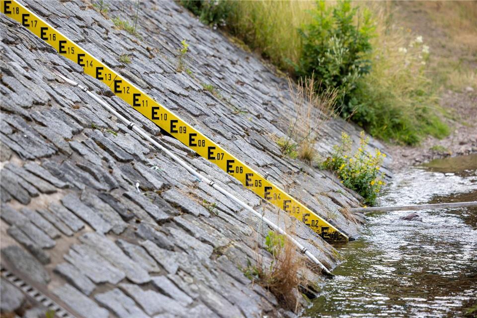 Wegen des Tauwetters steigen in Thüringen die Wasserstände. (Symbolbild)Michael Reichel/dpa