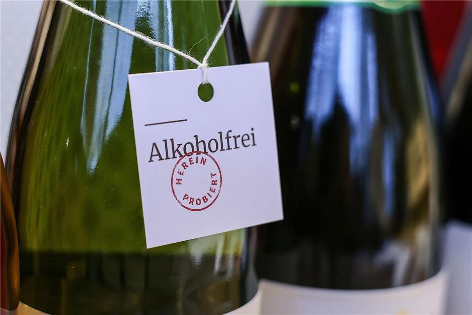 Weine mit kaum oder weniger Alkohol bekommen in der EU Kennzeichnungsvorgaben. (Symbolbild) picture alliance/dpa