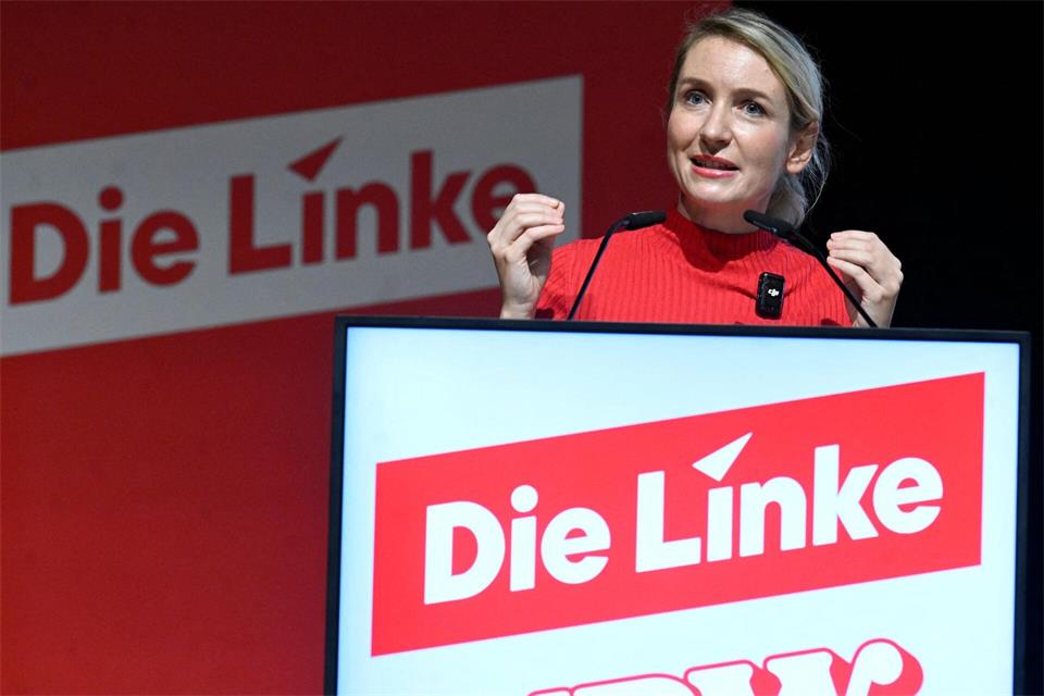 Weist Antisemitismus-Vorwürfe strikt zurück: Linken-Chefin Ines Schwerdtner.Roberto Pfeil/dpa