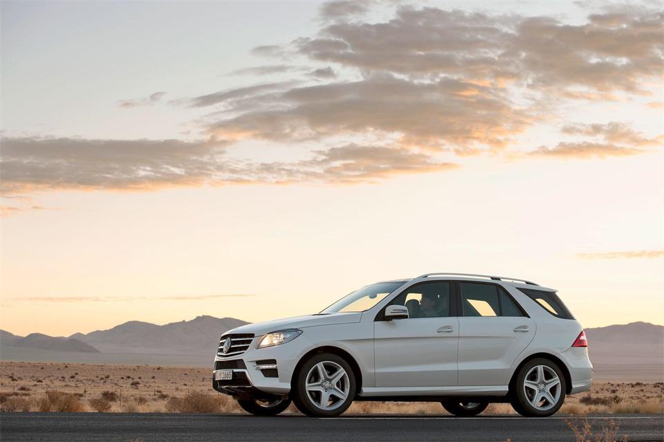 Weite Landschaft und Luxus auf vier Rädern: Der ML von Mercedes ist auch gebraucht nicht billig, aber gut?Daimler AG/dpa-tmn
