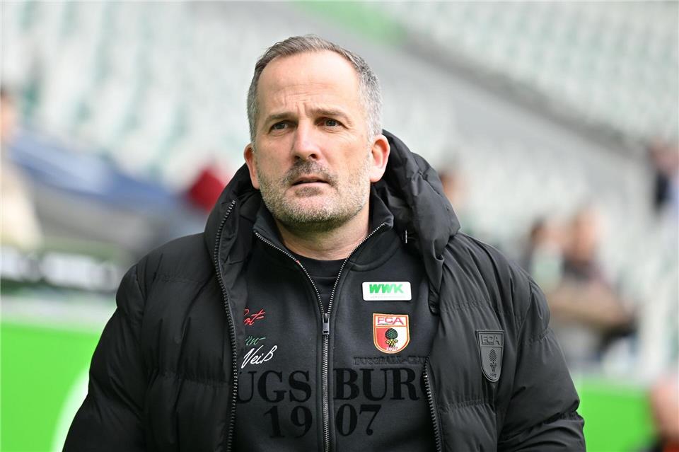 Weiter im Aufwind: FC Augsburgs Cheftrainer Manuel BaumSwen Pförtner/dpa