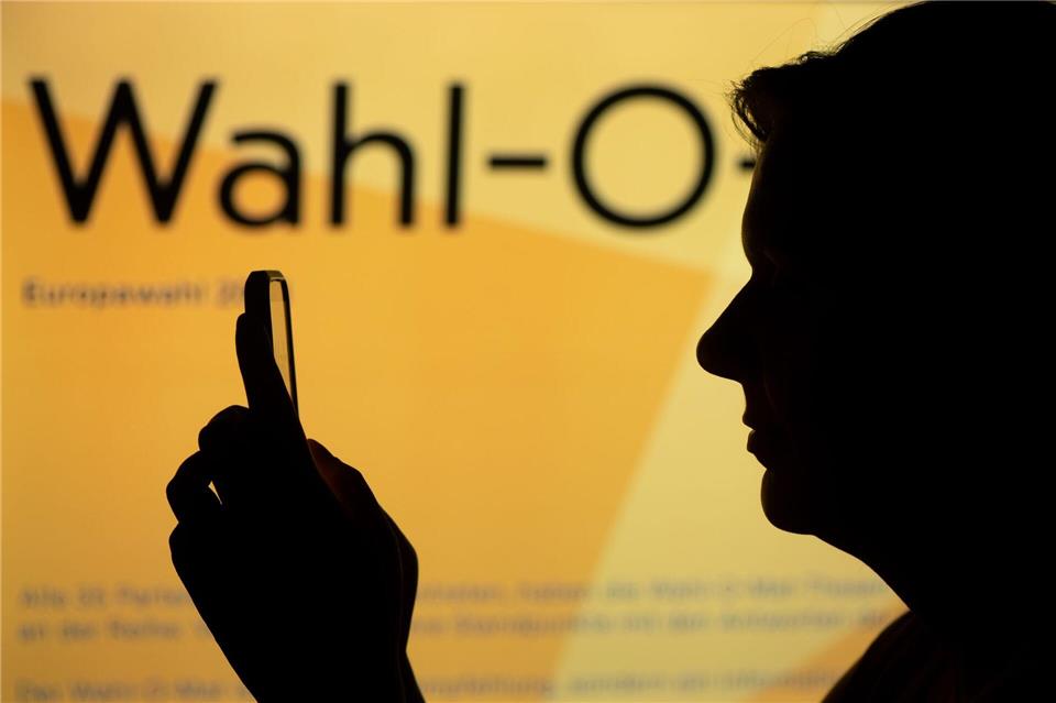 Welche Partei passt zu mir? Der Wahl-O-Mat ist ein Informationstool. (Symbolbild)Sebastian Kahnert/dpa