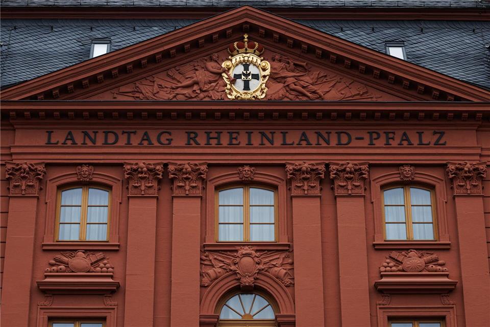 Welche Parteien ziehen in den Landtag von Rheinland-Pfalz ein? (Archivbild)Hannes P Albert/dpa