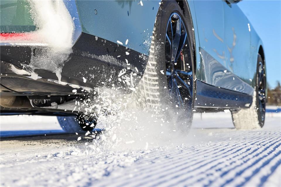 Welche Winterreifen sind wirklich empfehlenswert? Das hat die GTÜ gemeinsam mit der „Auto Zeitung“ und dem Auto-, Motor- und Radfahrerbund Österreich (ARBÖ) getestet.GTÜ/dpa-tmn