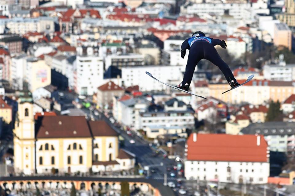 Wellinger kommt in Innsbruck nicht zurecht.Daniel Karmann/dpa