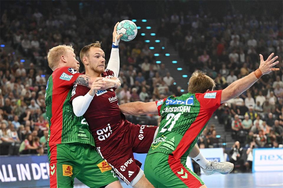 Welthandballer Mathias Gidsel (M) kann aktuell kaum entlastet werden.Angelika Warmuth/dpa