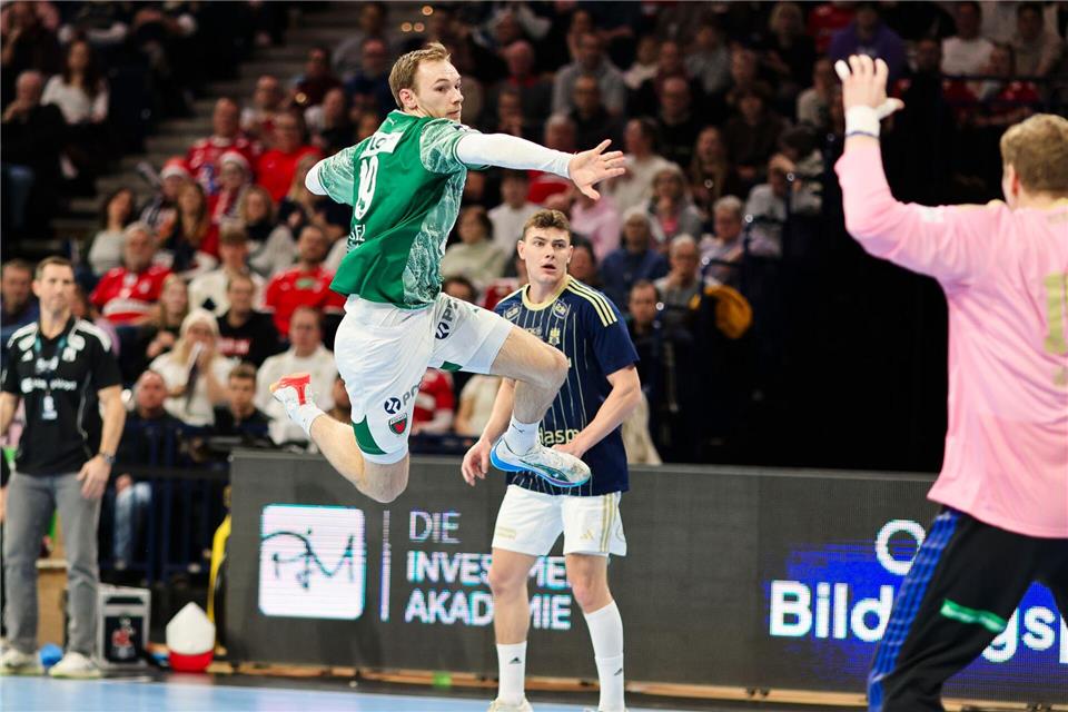 Welthandballer Mathias Gidsel zeigte sich gegen den HSV wieder äußerst effektivFrank Molter/dpa