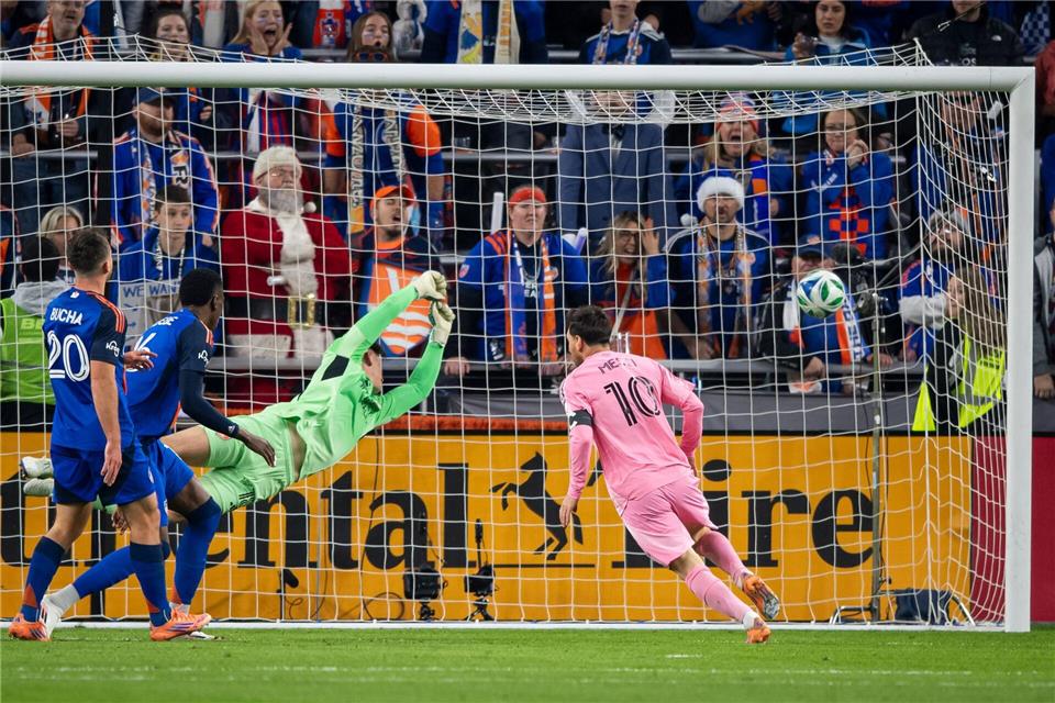 Weltmeister Lionel Messi trifft zur Führung für Inter Miami.Tanner Pearson/AP/dpa