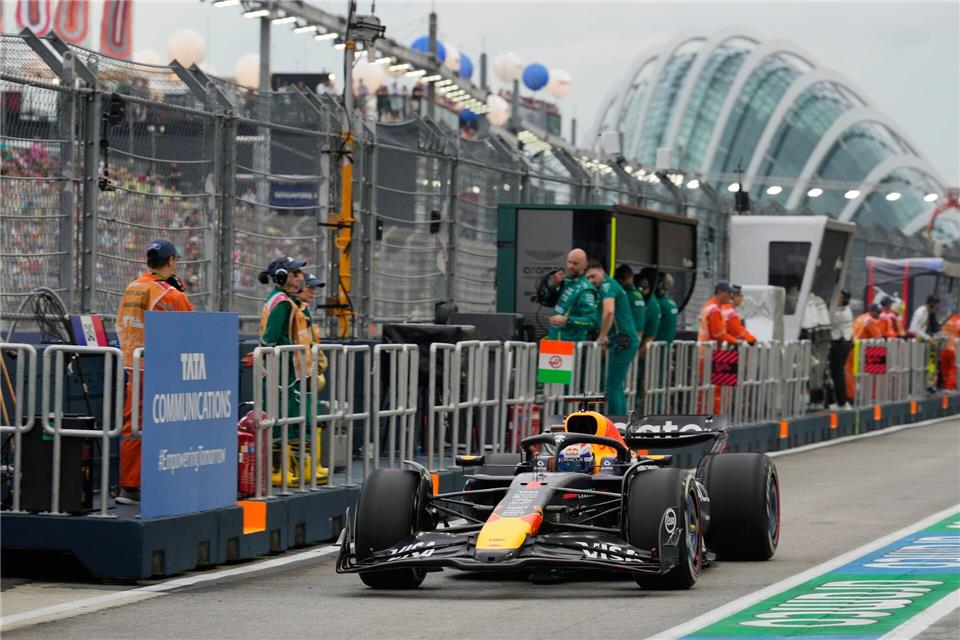 WM-Führender Piastri Schnellster im Singapur-Training Weltmeister Max Verstappen will in Singapur seine WM-Aufholjagd fortsetzen.Vincent Thian/AP/dpa