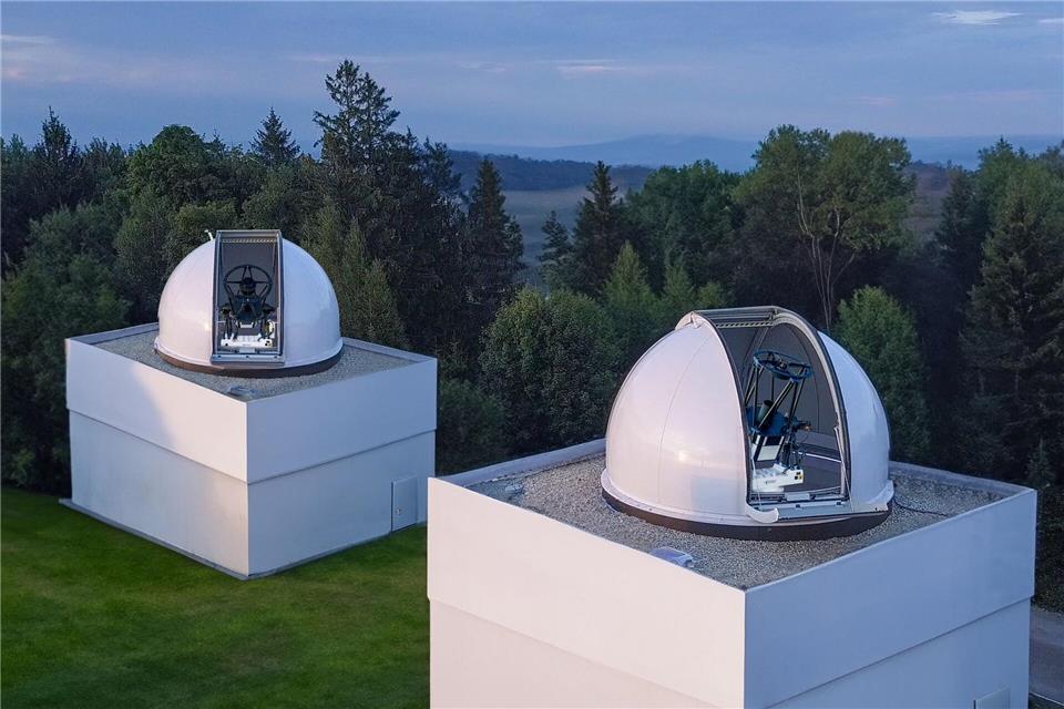 Weltraumteleskope sollen für mehr Sicherheit vor Weltraumschott sorgen. (Archivbild)Baader Planetarium GmbH“/dpa