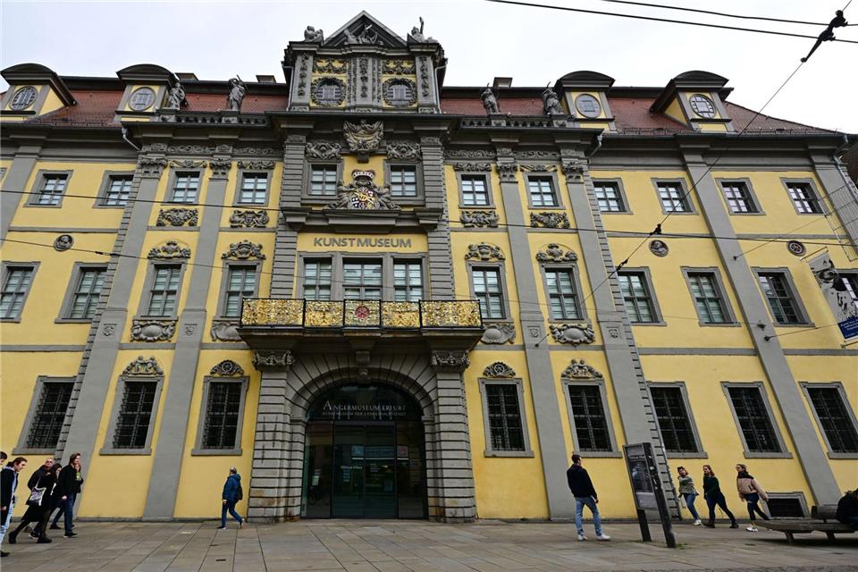 Wem es draußen zu heiß wird, kann zur Abkühlung etwa ins Angermuseum gehen. (Symbolbild)Martin Schutt/dpa