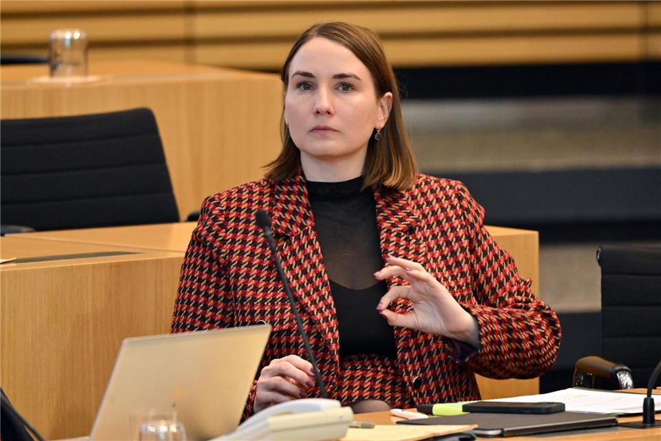 Weniger Kampf-Rhetorik und mehr Teamwork zwischen Chefs und Angestellten: Dafür plädiert Thüringens Arbeitsministerin Katharina Schenk (SPD). (Archivbild)Martin Schutt/dpa