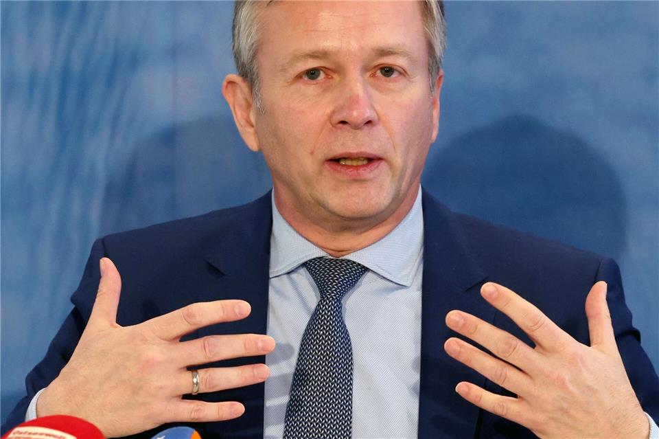 Weniger Papier, mehr Verständlichkeit, mehr Tempo - Mecklenburg-Vorpommern will das Förderwesen im Land reformieren. (Archivbild)Bernd Wüstneck/dpa