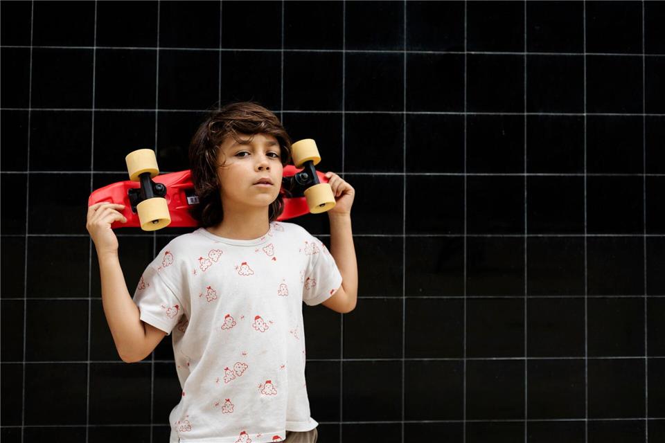 Wenn Jungs immer nur hören, wie sie nicht sein sollten, fehlt ihnen Orientierung. Kinder brauchen Bilder, nach denen sie handeln. picture alliance / Westend61