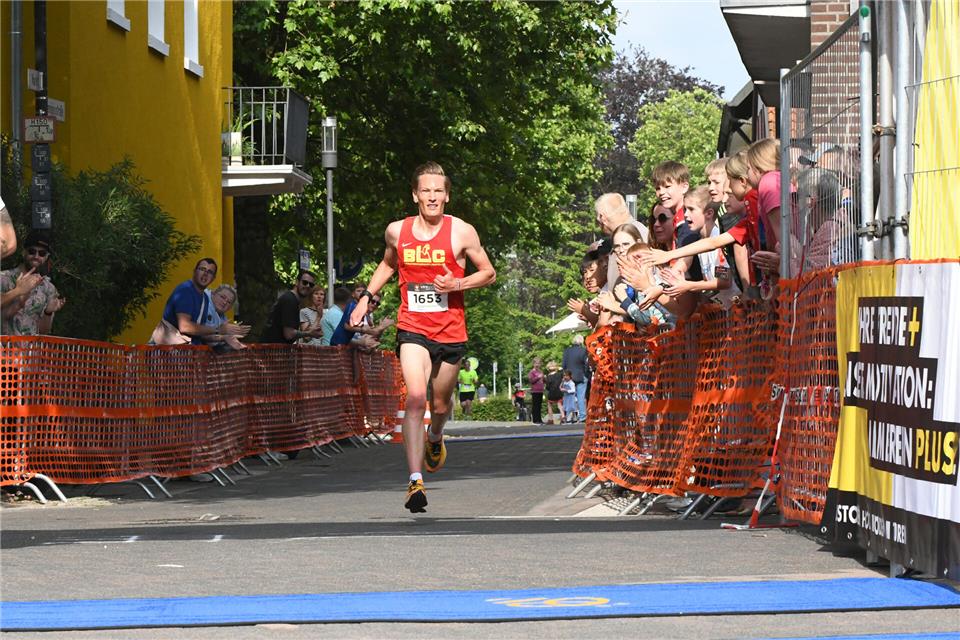 Straßen werden für den Borkener City-Lauf gesperrt Wenn beim City-Lauf wieder hunderte Läufer durch die Innenstadt kommen, führt das auch zu Straßensperrungen.