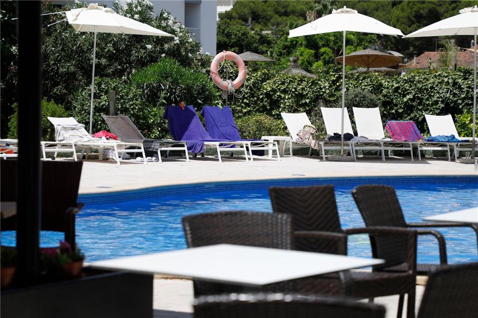Wenn der Urlaub mehr Ärger als Erholung bringt, können Reisende mit einem Online-Tool mögliche Ansprüche auf Entschädigung prüfen.picture alliance/dpa