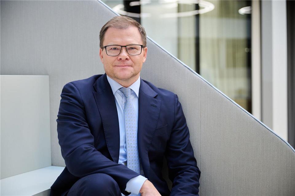 Wenn es nach Bundesumweltminister Carsten Schneider geht, bleibt die Klima-Wirkung des Heizungsgesetzes auch nach der Reform erhalten.Annette Riedl/dpa