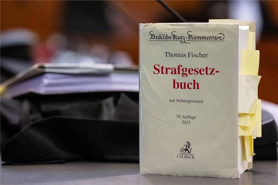 Wenn es nach dem Willen der Staatsanwaltschaft Braunschweig geht, sollen Vergewaltigungsvorwürfe gegen den Maddie-Verdächtigen in Göttingen neu verhandelt werden. (Archivbild) Swen Pförtner/dpa