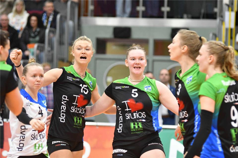 Wenn nicht jetzt, wann dann? Zum Abschluss der Hinserie der ersten Bundesliga-Saison erwarten die Skurios Volleys den einzigen Tabellennachbarn. Ditte Kjær Hansen, Madleen Piest, Marika Loker und Doreen Luther (von links) wollen dann Borkens ersten Saisonsieg feiern.