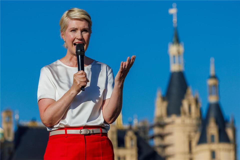 Wenn nicht-öffentlich über die Nachfolge von Lars Klingbeil und Bärbel Bas an der SPD-Spitze diskutiert wird, fällt immer wieder auch der Name von Manuela Schwesig. (Archivfoto)Jens Büttner/dpa